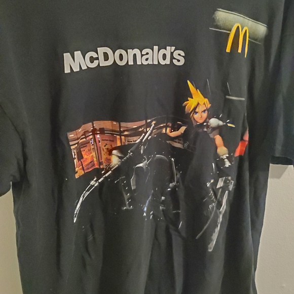 Final Fantasy 7 McDonald's Collab Shirt Square Enix - Picture 3 of 5